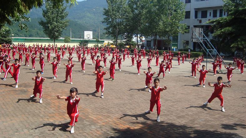 鸡公山少林武术学校孩子能请假回家吗?